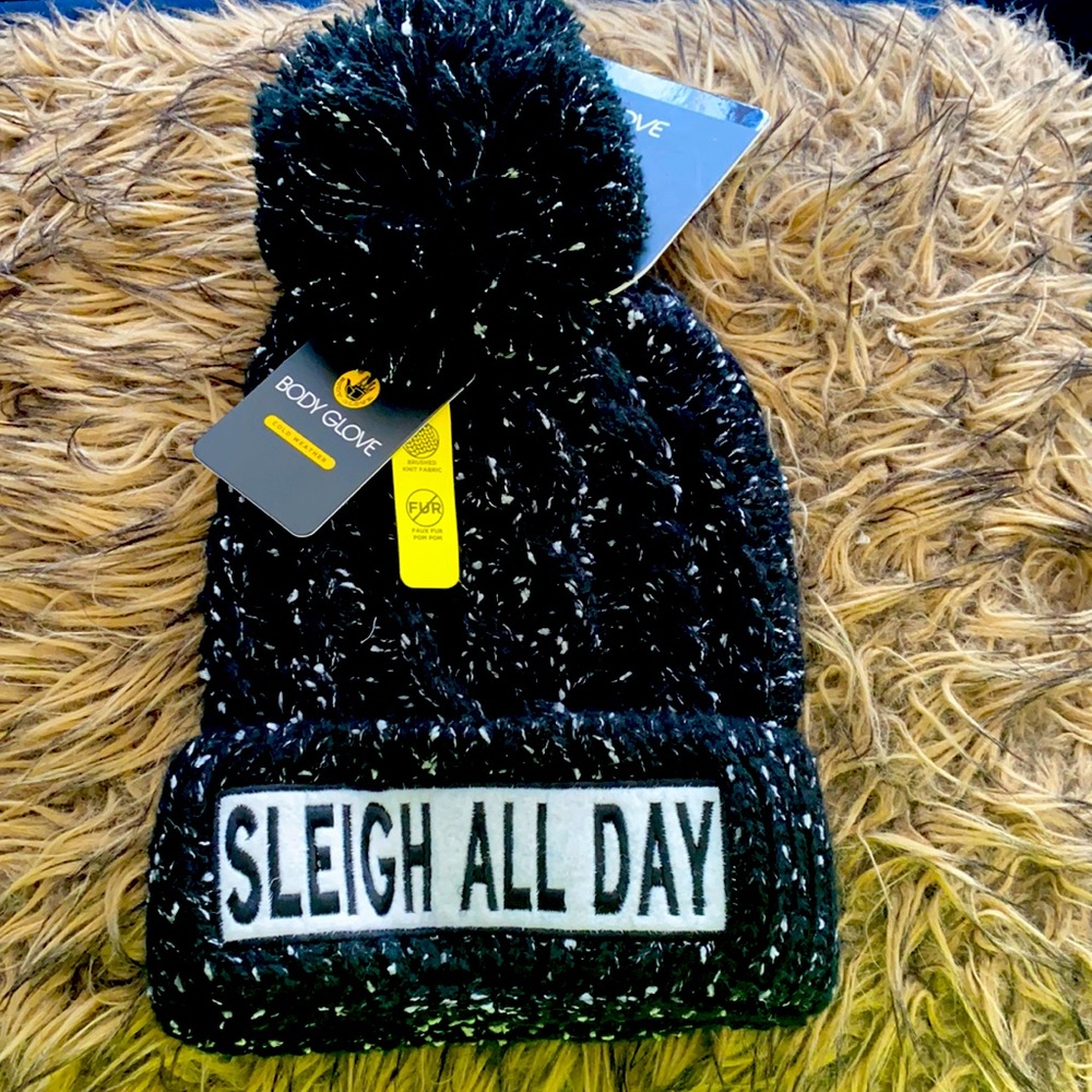 body glove sleigh all day beanie